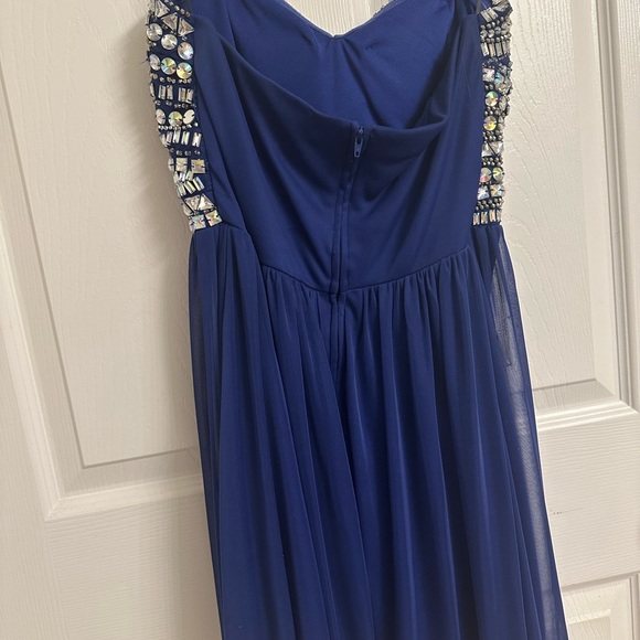 Homecoming/prom dress - Picture 2 of 2